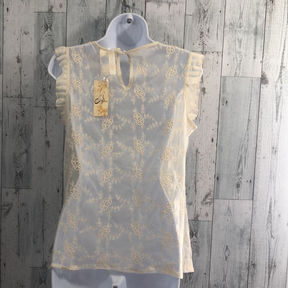 Adiva Sheer Lace Ruffled Top NWT Medium - Picture 5 of 10